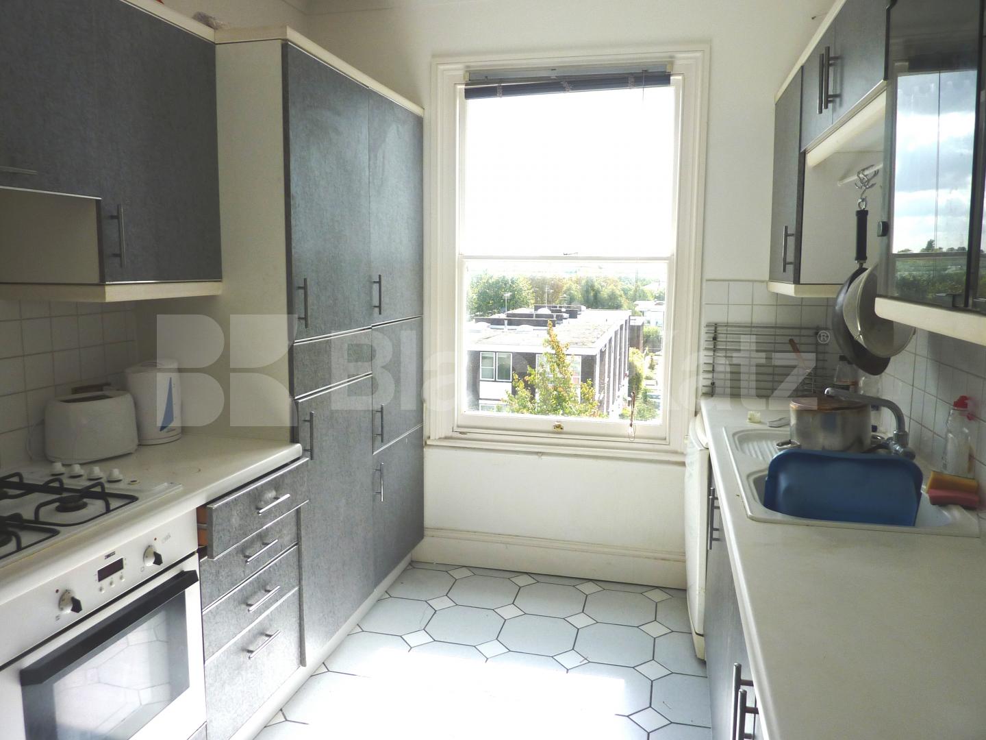 			WALKING DISTANCE TO PRIMROSE HILL!, 2 Bedroom, 1 bath, 1 reception Flat			 Fellows Road, SWISS COTTAGE/HAMPSTEAD